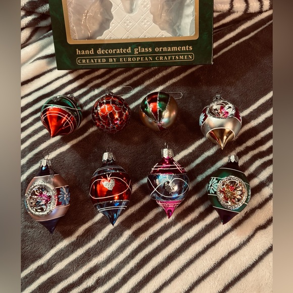 8 Vintage Commodore Christmas Classics Glass Glitter Ornaments Romania - Picture 3 of 6
